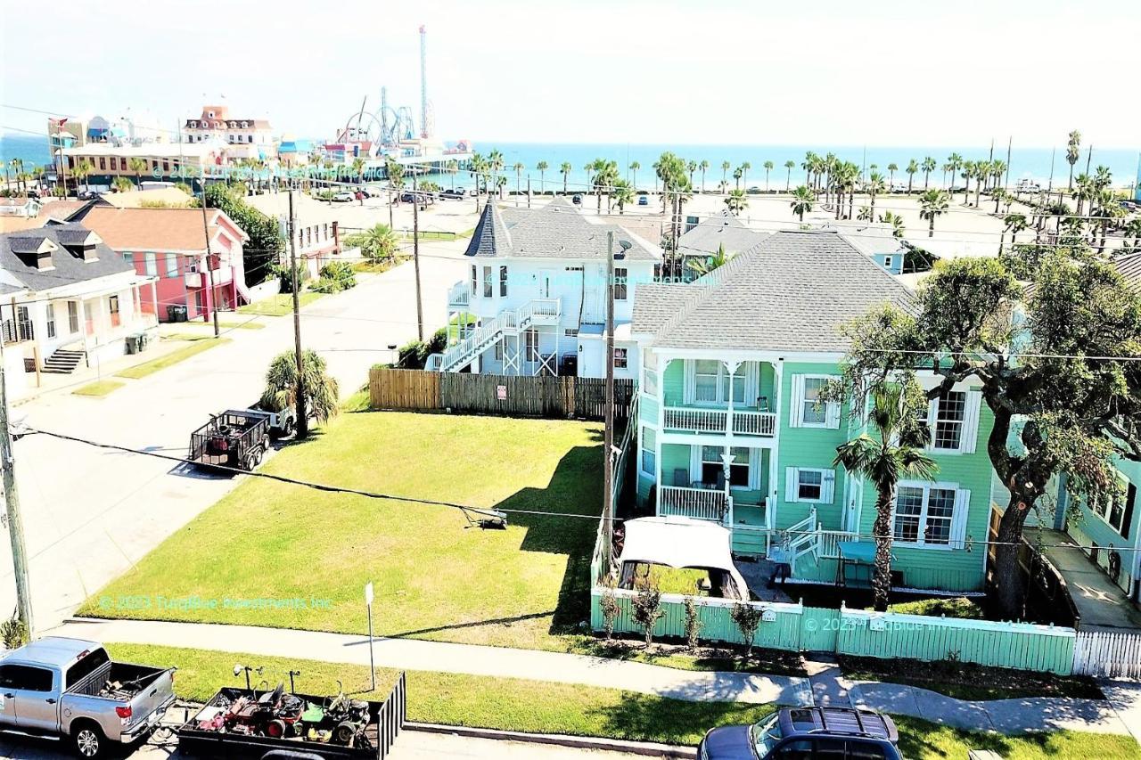 Casaazul-2605A-Couples Retreat By Pleasure Pier, Beach, Seawall,A Block Away 5 Minutes From Strands And Cruise Terminal Galveston Exterior photo